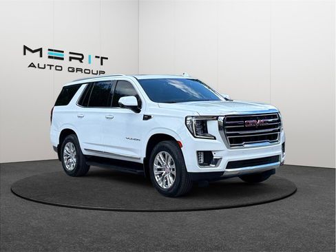 Used 2022 GMC Yukon SLT w/ SLT Premium Package RWD image 1