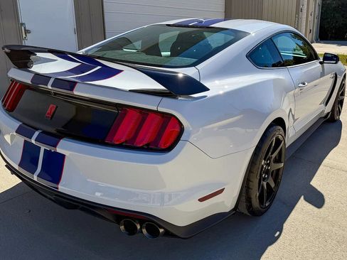 Used 2016 Ford Mustang Shelby GT350R w/ GT350R Equipment Group 920A image 9