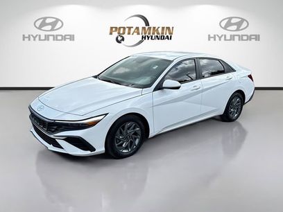 Used 2024 Hyundai Elantra SEL
