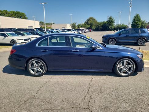Used 2018 Mercedes-Benz E 300 image 2