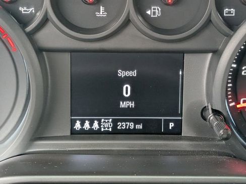 Used 2025 Chevrolet Silverado 1500 Custom Trail Boss w/ LPO, Dark Essentials Package AWD/4WD image 31