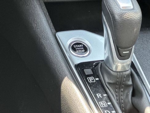 Used 2025 Nissan Altima 2.5 SV FWD image 6