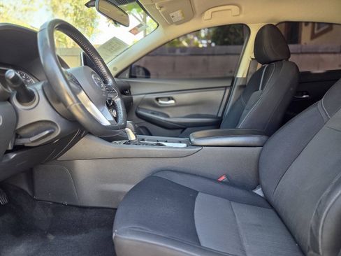 Used 2021 Nissan Sentra SV FWD image 30