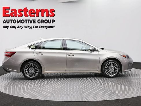 Used 2017 Toyota Avalon Limited w/ All Weather Liner Package FWD image 4