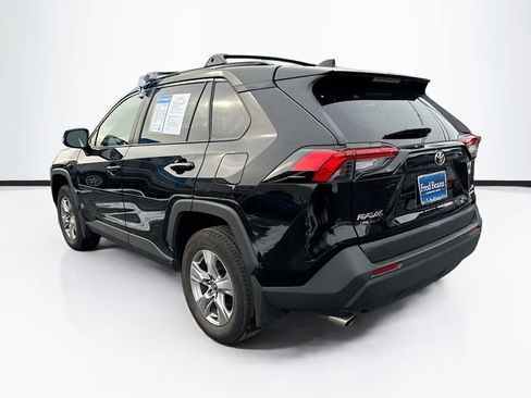 Used 2025 Toyota RAV4 XLE image 5