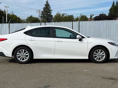 Used 2025 Toyota Camry LE FWD image 6