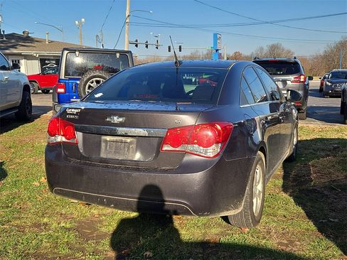 Used 2014 Chevrolet Cruze LT image 3