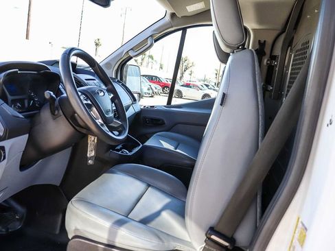 Used 2019 Ford Transit 250 130 Low Roof RWD image 22