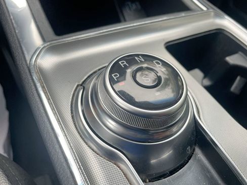 Used 2024 Ford Edge Titanium image 46