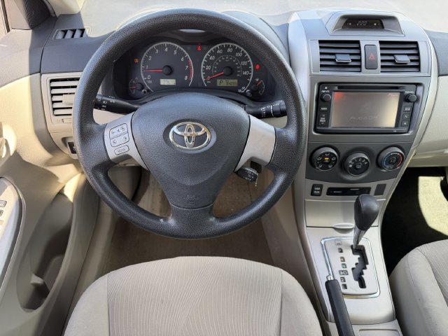 Used 2013 Toyota Corolla LE FWD image 10