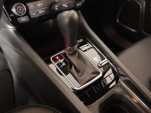 Used 2025 Jeep Compass Latitude image 8