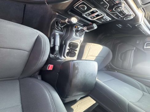 Used 2021 Jeep Wrangler Sport AWD/4WD image 24