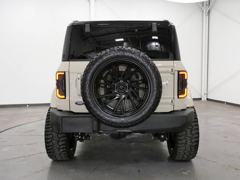 Used 2025 Ford Bronco Outer Banks AWD/4WD image 6