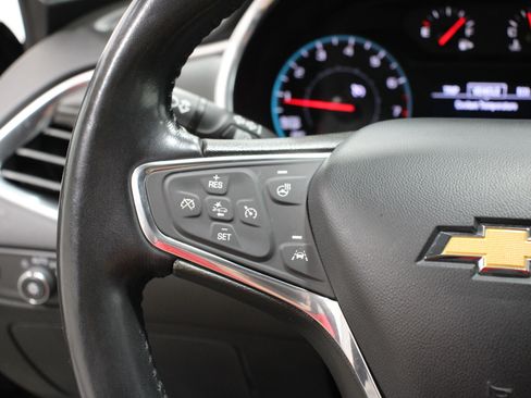 Used 2020 Chevrolet Malibu LT w/ Leather Package image 10