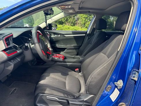 Used 2017 Honda Civic EX image 5