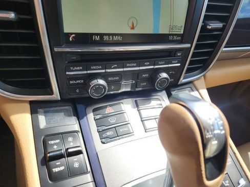 Used 2016 Porsche Panamera S w/ Premium Package Plus image 32