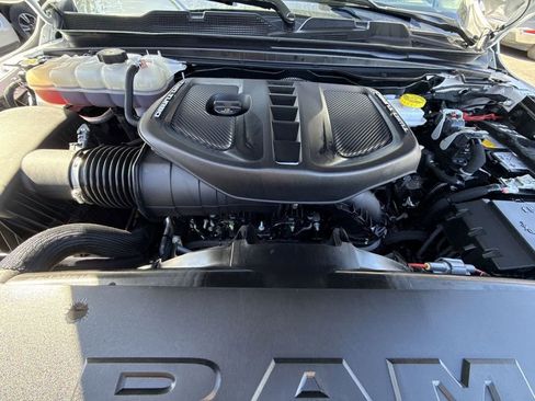 Used 2025 RAM 1500 Limited AWD/4WD image 28