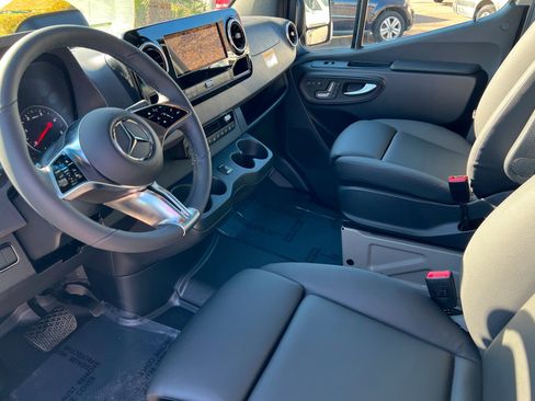 New 2026 Mercedes-Benz Sprinter 2500 image 15