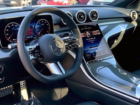Used 2025 Mercedes-Benz C 300 4MATIC Sedan image 14