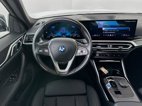 Used 2024 BMW i4 xDrive40i image 30