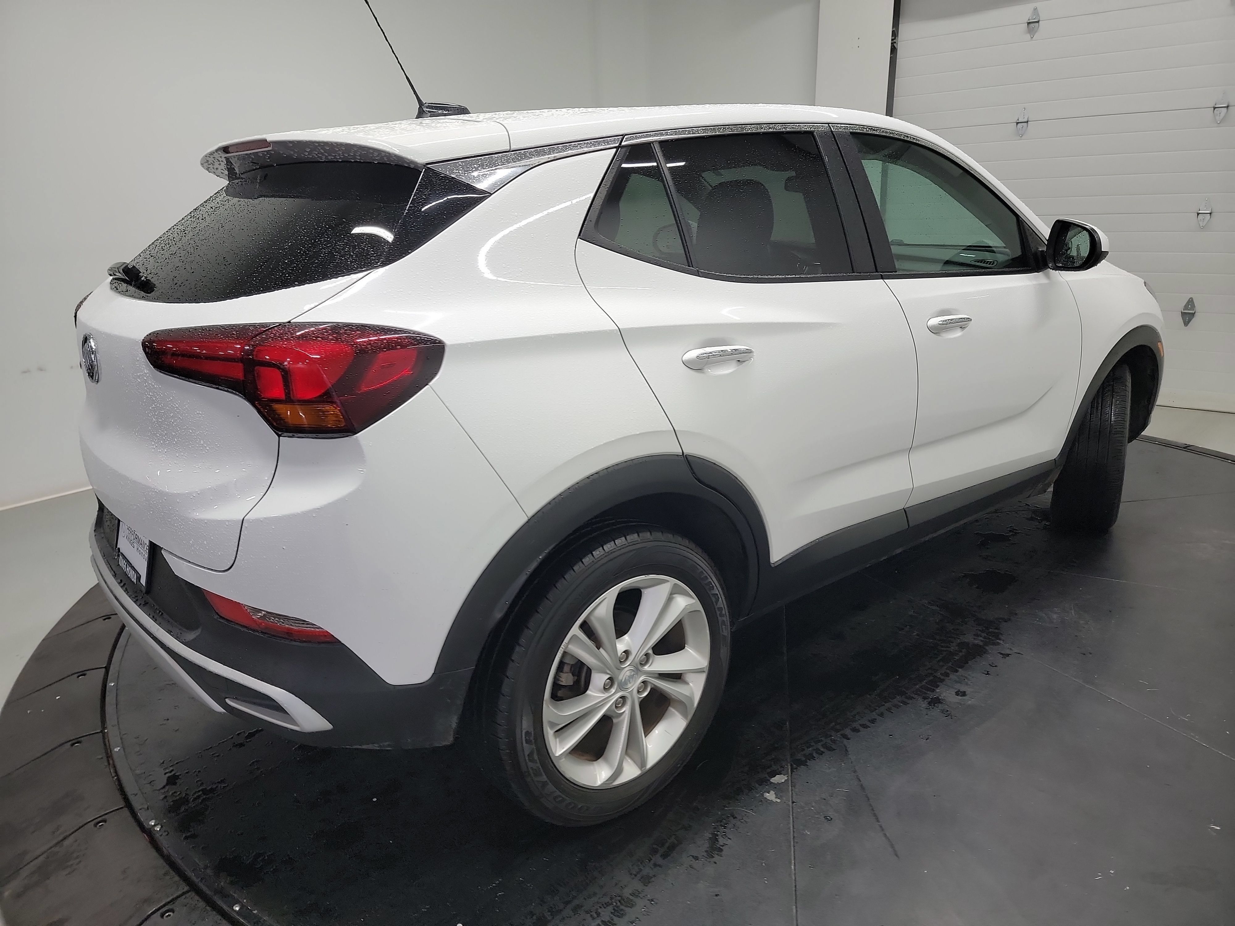 Used 2022 Buick Encore GX Preferred w/ Cold Weather Comfort Package AWD/4WD image 9