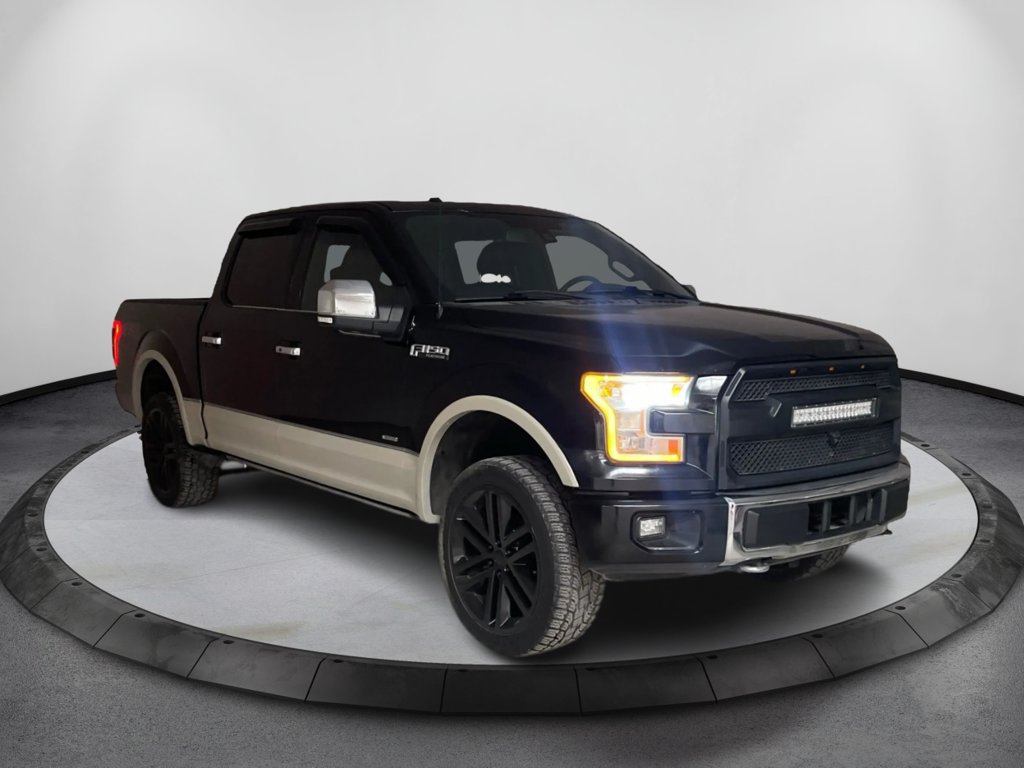 Used 2017 Ford F150 Platinum w/ Equipment Group 701A Luxury AWD/4WD image 3