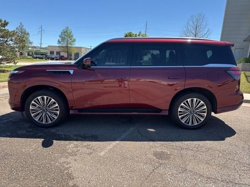 Used 2025 INFINITI QX80 Sensory image 12