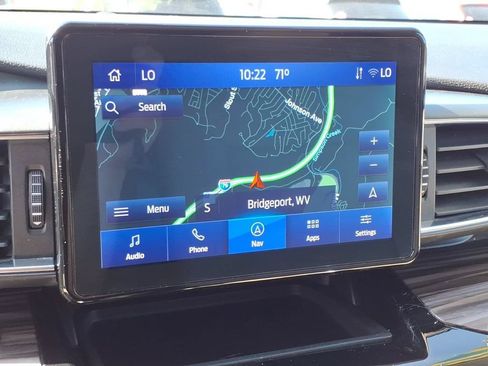 Used 2022 Ford Explorer Limited w/ Equipment Group 301A AWD/4WD image 28