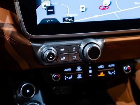 Used 2018 Ferrari GTC4Lusso AWD/4WD image 41