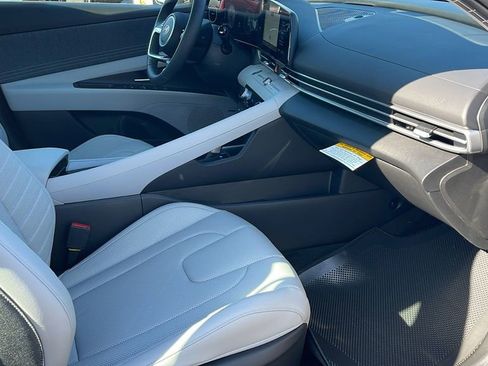 New 2026 Hyundai Elantra Limited image 33