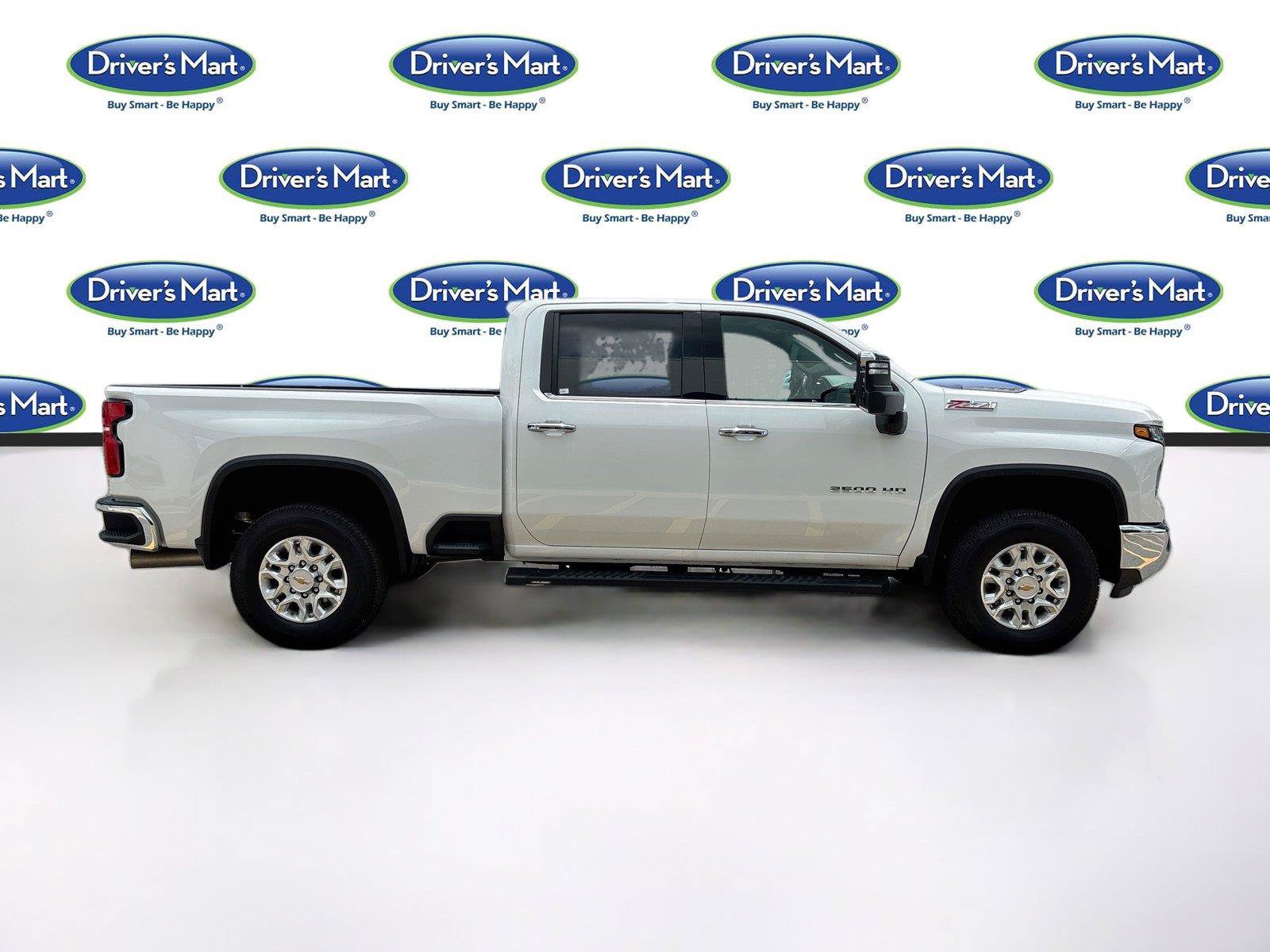 Used 2025 Chevrolet Silverado 2500 LTZ w/ LTZ Plus Package AWD/4WD image 8