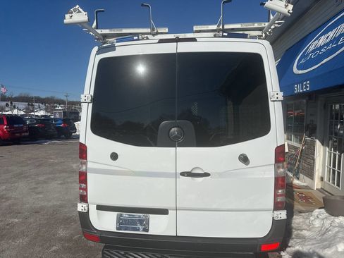 Used 2012 Mercedes-Benz Sprinter 2500 image 10