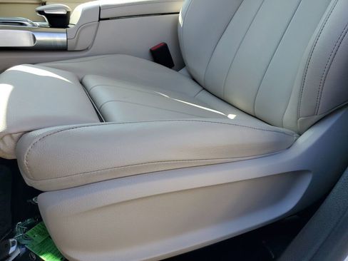 Used 2020 Mercedes-Benz GLB 250 4MATIC image 25