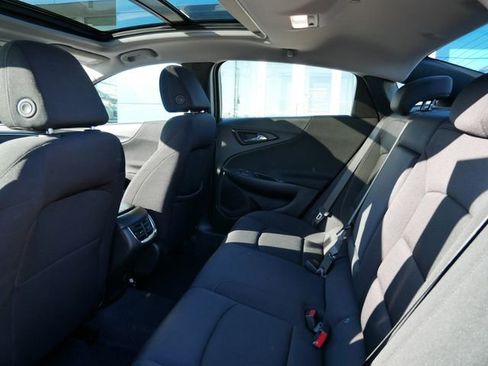 Used 2024 Chevrolet Malibu LT image 8