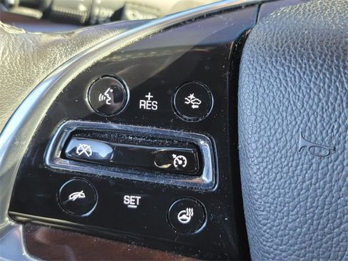 Used 2019 Cadillac Escalade Luxury w/ Escalade Sport Edition image 19