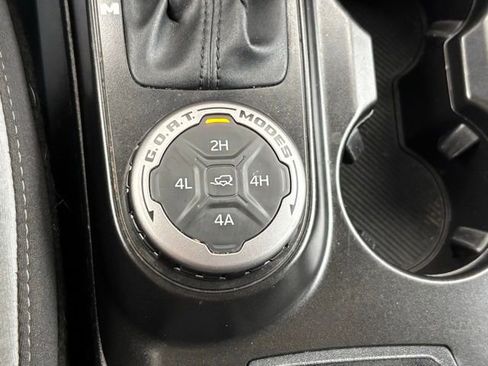 Used 2022 Ford Bronco Black Diamond image 38