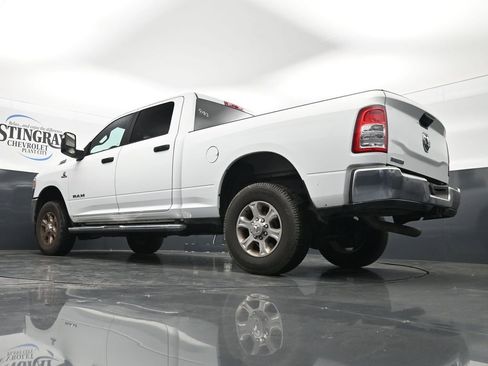 Used 2024 RAM 2500 Big Horn AWD/4WD image 30