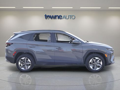 Used 2025 Hyundai Tucson SEL AWD/4WD image 6