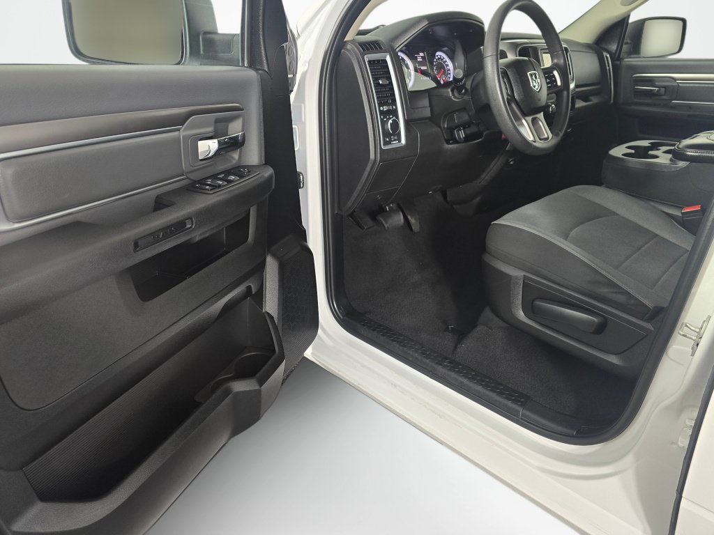 Used 2024 RAM 1500 Classic SLT AWD/4WD image 21