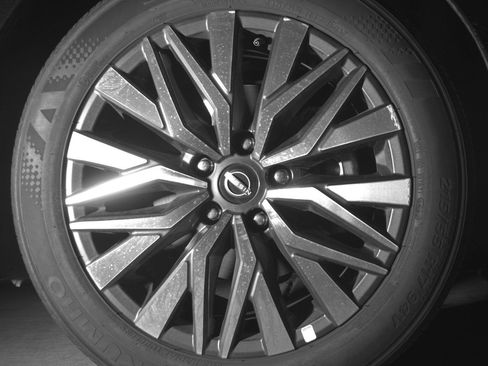 Used 2025 Nissan Altima 2.5 SV FWD image 13