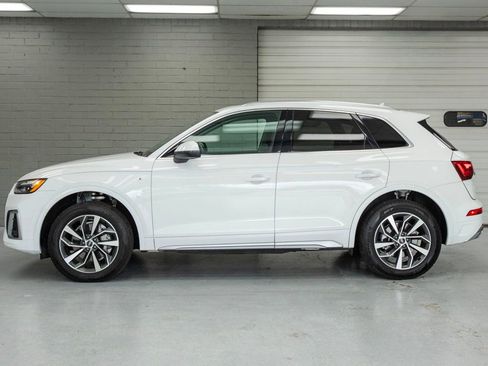 Used 2023 Audi Q5 2.0T Premium Plus w/ Premium Plus Package AWD/4WD image 4