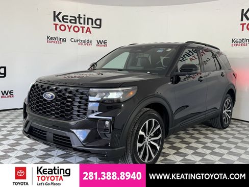 Used 2025 Ford Explorer ST-Line AWD/4WD image 9