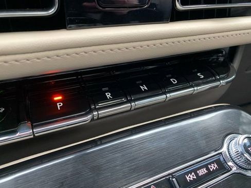 Certified 2022 Lincoln Nautilus Reserve AWD/4WD image 31