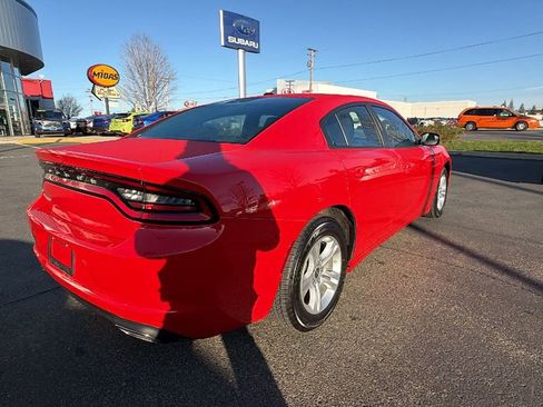 Used 2022 Dodge Charger SXT image 4