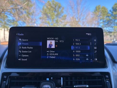 Used 2023 Lexus GX 460 Premium image 11