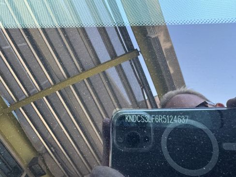 Used 2024 Kia Niro EX w/ EX Cold Weather Package image 45