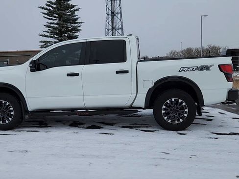 Used 2024 Nissan Titan PRO-4X w/ Pro-4x Convenience Package image 2