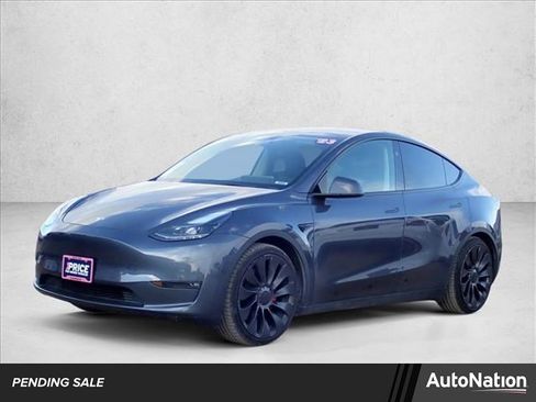 Used 2023 Tesla Model Y Performance image 1