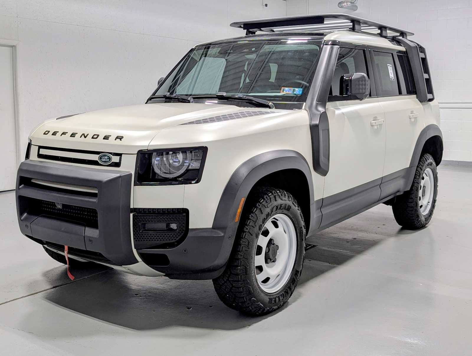 Used 2024 Land Rover Defender 110 S AWD/4WD image 1
