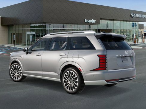 New 2026 Hyundai Palisade Calligraphy FWD image 5